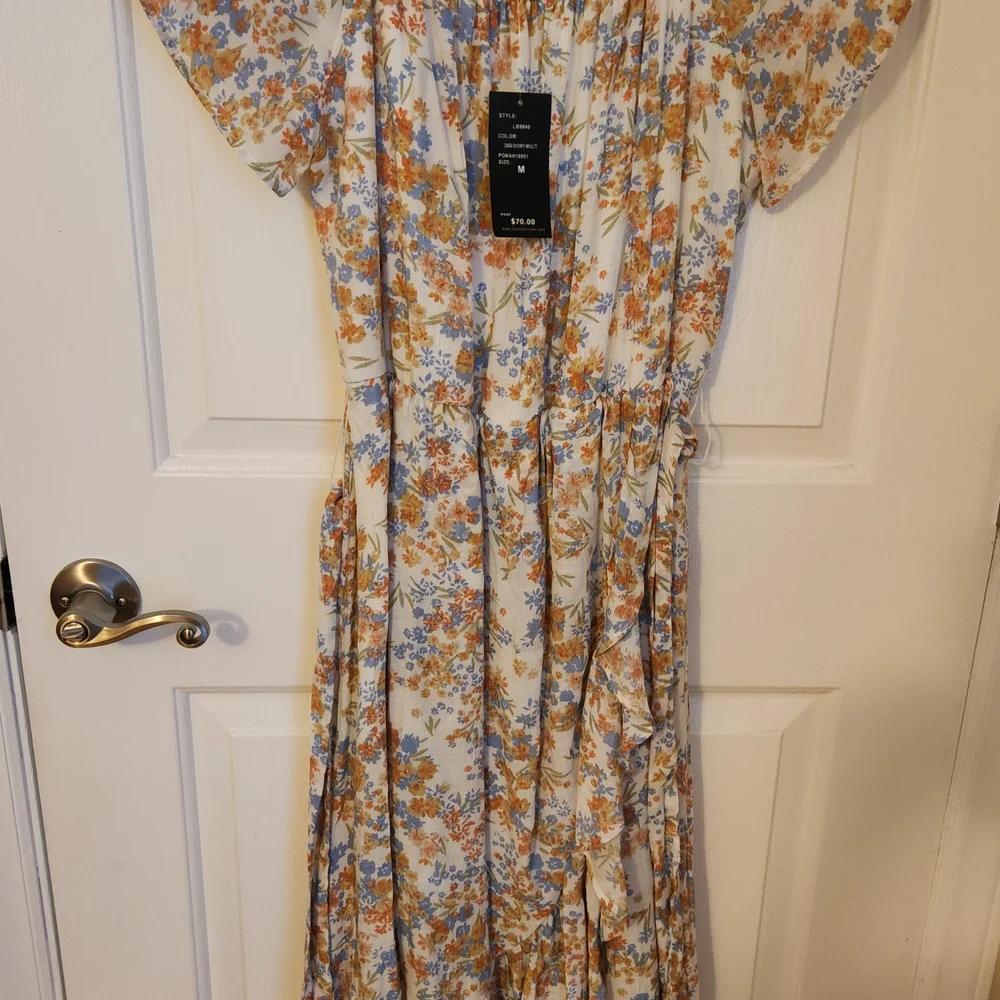 Floral Print Maxi Dress - Picture 1 of 11